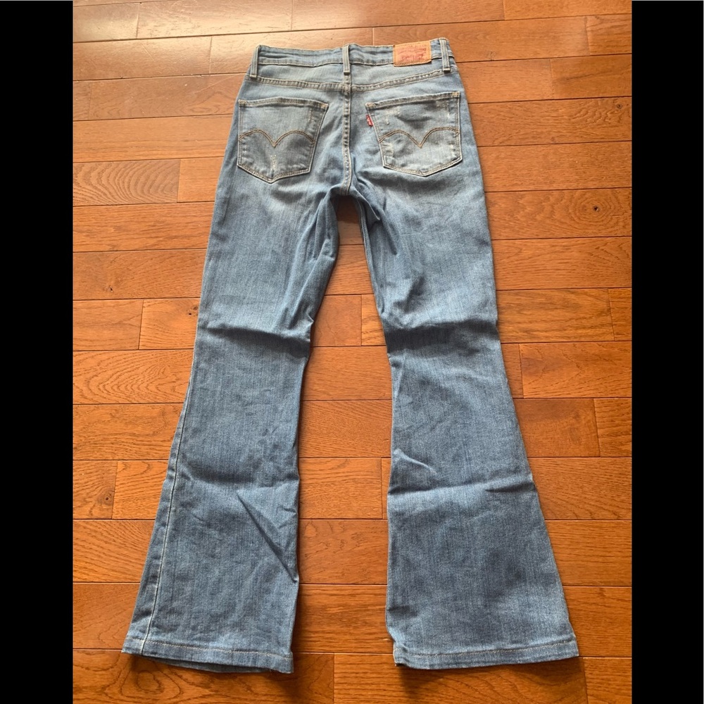 ❤️LEVI’S HIGH RISE DISTRESSED BOOTCUT JEAN-26❤️